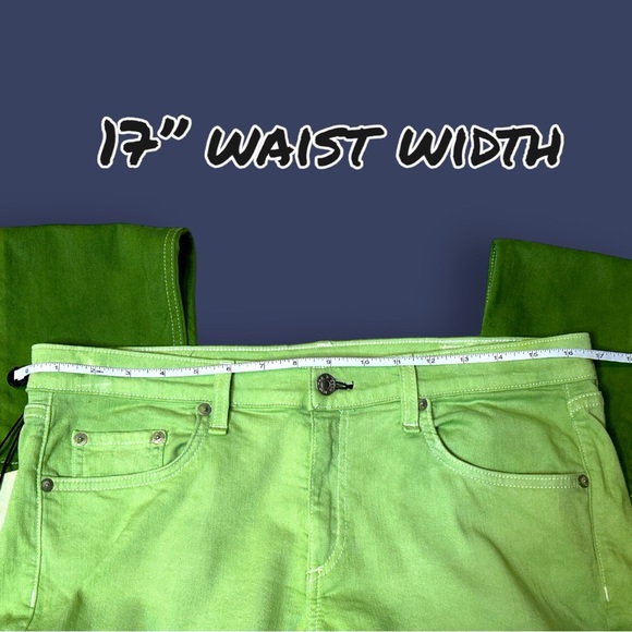 🎉HOST PICK!🎉NWT Originally White Boyfriend Skinny in Ombré Green. Size 30 - Picture 7 of 12